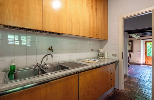 Pescia Apartment | Apartment 'Casa Grande' with Mountain View, Shared Pool and Wi-Fi