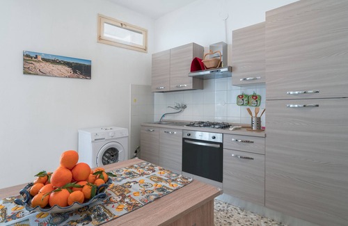 Santa Lucia Apartment | Apartment "Casa Jerone" with Balcony and Wi-Fi
