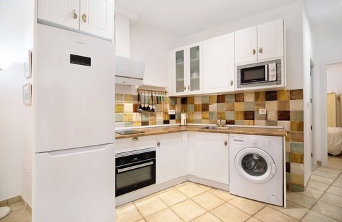 Rota Apartment | Apartment 'Casa Olga' with Shared Terrace and Wi-Fi