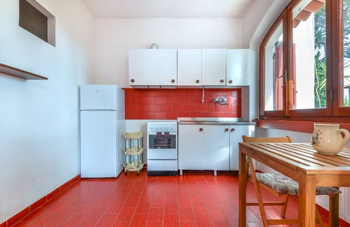 Cavo Apartment | Apartment 'Casa Palmaiola' with Sea View, Private Garden and Wi-Fi