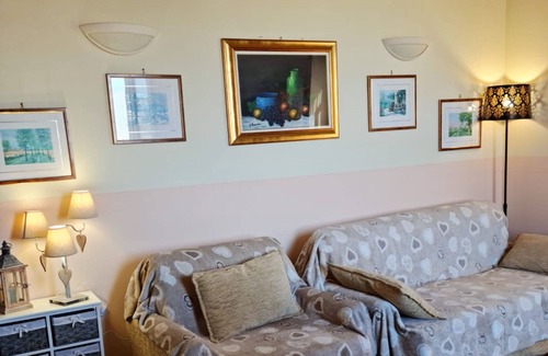 Torricella Apartment | Apartment 'Casa Torricella Sul Lago Trasimeno' with Lake View, Wi-Fi and Air Conditioning
