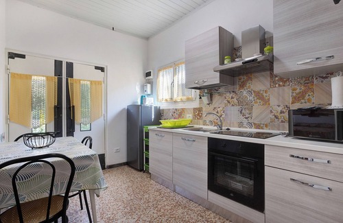 Marina di Massa Apartment | Apartment "Casa Tortora vicino al Mare" with Private Garden