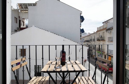Ronda Apartment | Apartment 'Cataleya' with Private Terrace, Wi-Fi and Air Conditioning