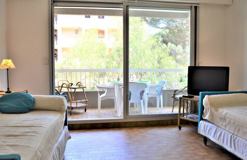 Onnion Apartment | Apartment Cavalaire-sur-Mer, studio flat, 2 persons