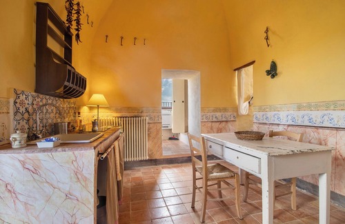 Bisceglie Apartment | Apartment 'Cerere' with Shared Terrace, Wi-Fi and Air Conditioning