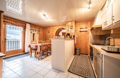 Bernex Apartment | Apartment "Chez Les Charles" with Mountain View, Private Terrace & Wi-Fi