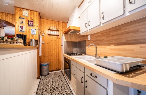 Bernex Apartment | Apartment "Chez Les Charles" with Mountain View, Private Terrace & Wi-Fi