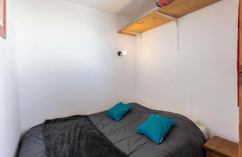 Val-Thorens Apartment | Apartment Cimes de Caron 1603 by Interhome