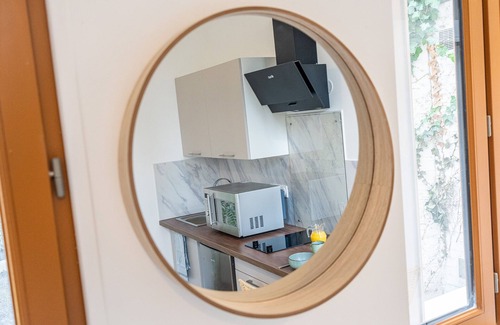 Saint-Quentin Apartment | Apartment-City-Ensuite with Shower-No view