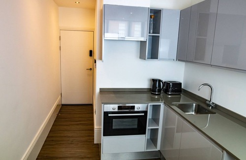 Reading City Centre Apartment | Apartment-Classic-Ensuite with Shower-City View-Studio Apartment 10