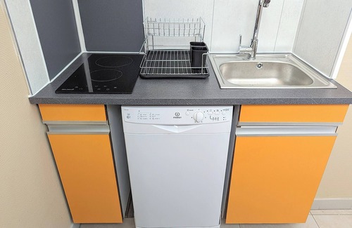 Cap d'Agde Apartment | Apartment close to port, beaches, golf course and ile des Loisirs with air conditioning