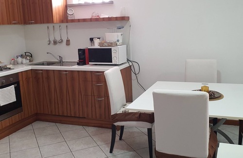 Lugo Apartment | Apartment complete with kitchen in downtown
