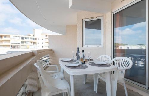 La Cote Radieuse Apartment | Apartment Copacabana-27 by Interhome