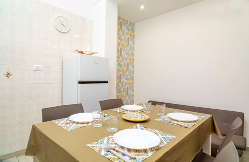 Borgo-Sanzio Apartment | Apartment "Davulia Comfort" with Balcony & Wi-Fi