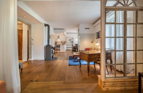 Ballrechten-Dottingen Apartment | Apartment 'Alter Bahnhof' with Private Terrace, Private Garden and Wi-Fi