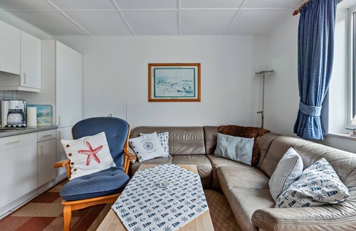 Wesselburenerkoog Apartment | Apartment 'Deichblick' with Balcony and Wi-Fi