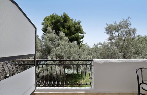 Perigiali Apartment | Apartment 'Diamerima 2ari A' with Sea View, Wi-Fi and Air Conditioning