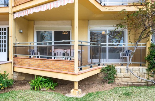 La Pineda Apartment | Apartment direct beach access 5km Port Aventura