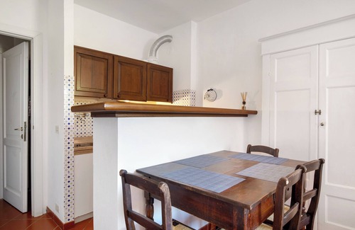 Manarola Apartment | Apartment 'Dolphin' with Sea View and Wi-Fi