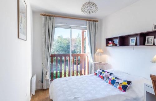 Deauville Apartment | Apartment Domaine de Clairefontaine-3 by Interhome