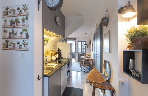 Lanas Apartment | Apartment 'Duplex Cosy - Bord Ardèche' with Private Terrace, Balcony and Wi-Fi