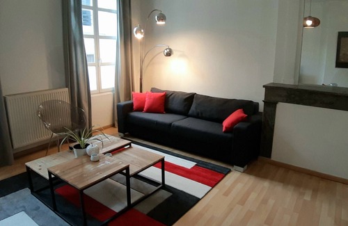 Hotel de Ville - Quinconces Apartment | Apartment Ensuite - de la Devise