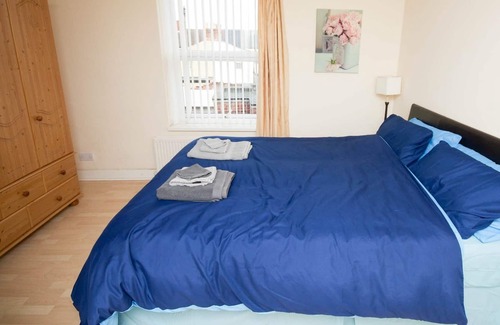 Wallasey Apartment | Apartment ensuite