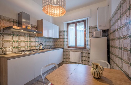 Montepulciano Apartment | Apartment 'Entro le mura' with Balcony & Wi-Fi