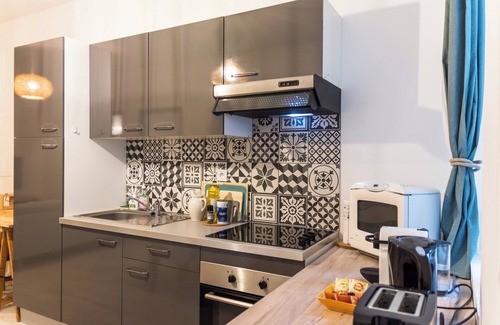 Dax Apartment | Apartment 'Escapade Dacquoise' with Private Terrace and Wi-Fi