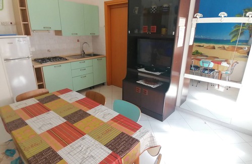 Jesolo Apartment | Apartment 'Euroholiday 3G' with Balcony and Wi-Fi