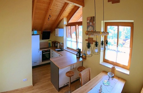 Ainring Apartment | Apartment 'Exklusiv Hinterreiter' with Mountain View, Wi-Fi and Air Conditioning