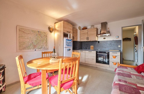 Villard-de-Lans Apartment | Apartment 'Familial De Montagne' with Private Garden and Balcony
