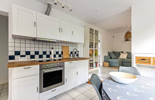Gluecksburg Apartment | Apartment 'Ferienwohnung Block' with Private Terrace, Private Garden and Wi-Fi
