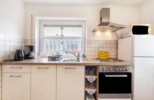 Herscheid Apartment | Apartment 'Ferienwohnung Am Wald' with Private Terrace, Shared Garden and Wi-Fi