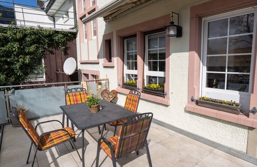 Aftersteg Apartment | Apartment 'Ferienwohnung Kresselblick, 70qm' with Balcony and Wi-Fi