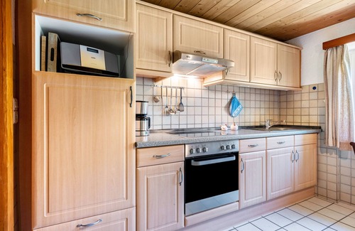 Pellworm Apartment | Apartment 'Fewo Gönke' with Private Garden and Wi-Fi