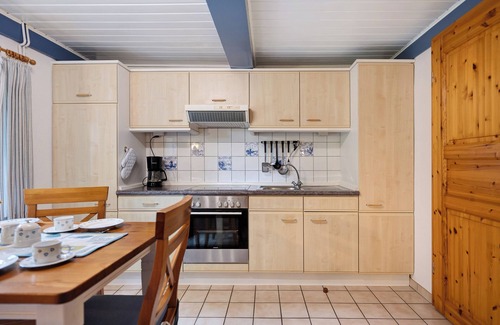 Pellworm Apartment | Apartment 'Fewo Stina' with Private Garden and Wi-Fi