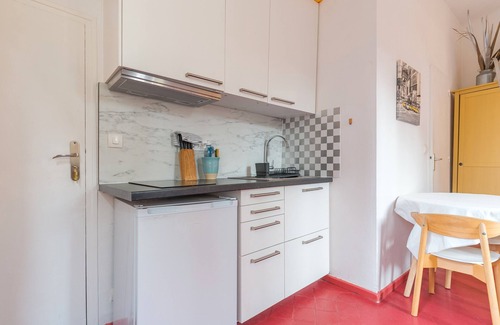 Aix-en-Provence Historic Centre Apartment | Apartment 'Finsonius Studios 4' with Shared Terrace, Shared Garden and Wi-Fi