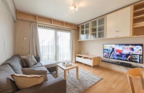 Bredene Apartment | Apartment Firenze 011 by Interhome