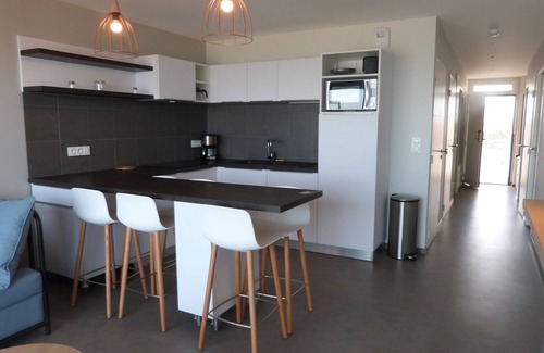 La Tranche-sur-Mer Apartment | Apartment for 6 with balcony, pool and direct beach access in La Tranche-sur-Mer
