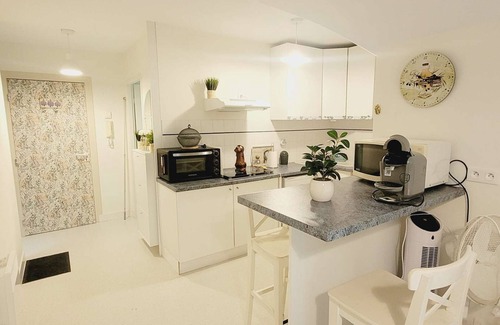 Mimizan Apartment | Apartment for 2 to 4 people with a shaded balcony in Mimizan