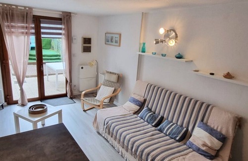 Dolus-d'Oleron Apartment | Apartment for 4 People Near the Beach