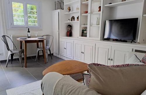 Bievres Apartment | Apartment