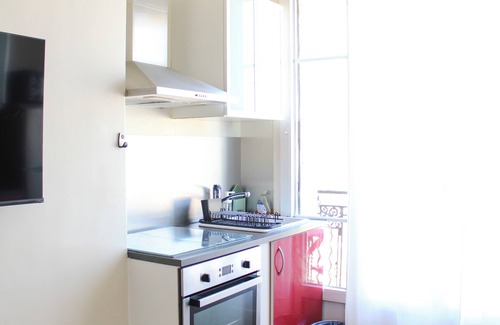 Saint-Ouen Apartment | Apartment with balcony just outside Paris