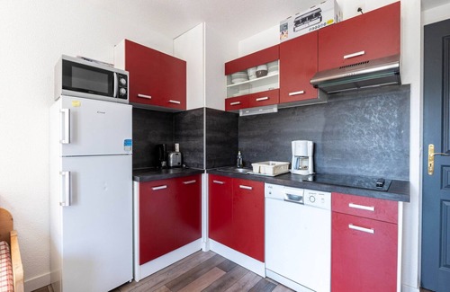 Saint-Sorlin-d'Arves Apartment | Apartment in France near Ski Resort & Center