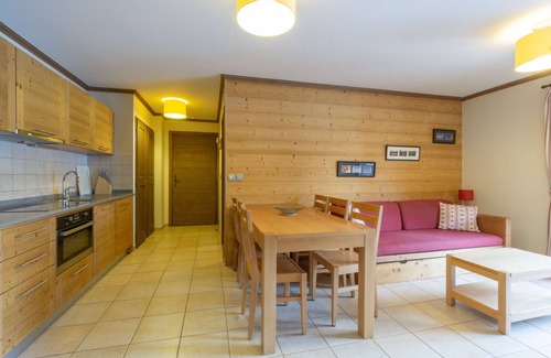 Sainte-Foy-Tarentaise Apartment | Apartment 'B56 - Eco Le Ruitor' with Mountain View and Balcony