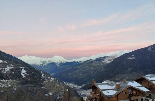 Sainte-Foy-Tarentaise Apartment | Apartment at the foot of the slopes