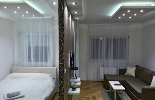 Novi Beograd Apartment | Apartment Frida
