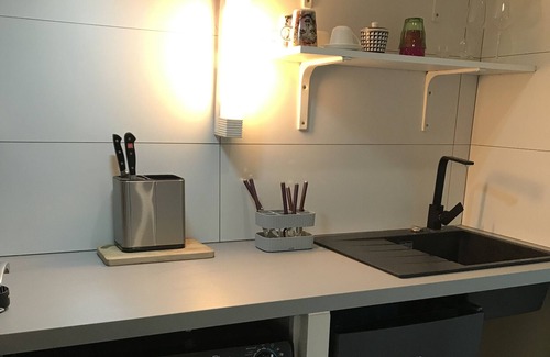 Cabris Apartment | Apartment 'Galiwood' with Sea View, Wi-Fi and Air Conditioning