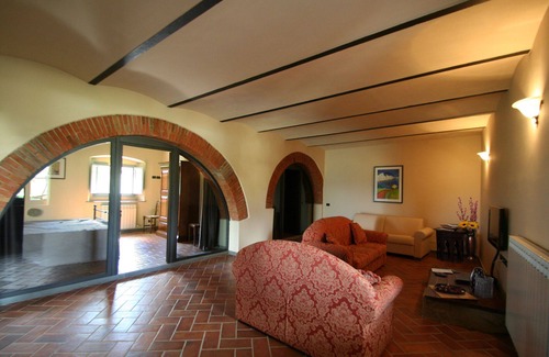 Pergine Valdarno Other | Apartment GIALLO luxury apartment in farmhouse with private garden and lodge